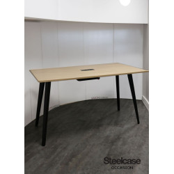 Table haute connectée